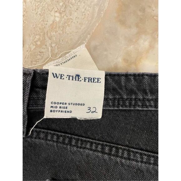 Free People Cooper Studded Low-Rise Boyfriend Jeans Size 32 - Picture 7 of 8